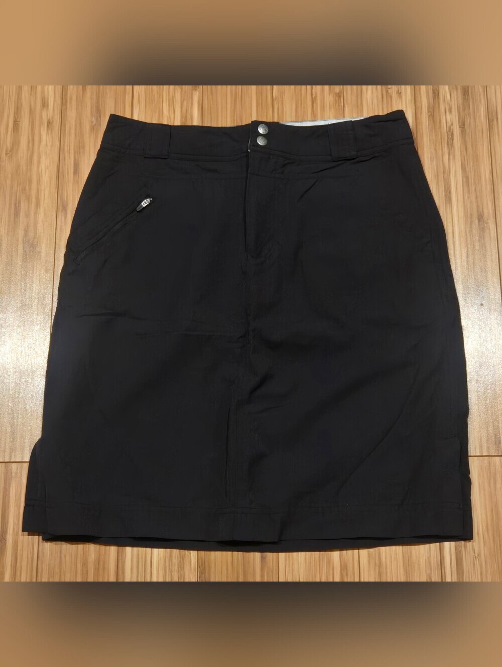 REI Black Women's Casual Skirt - Classic Zip Pocket